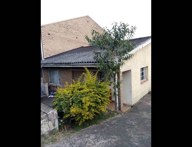 4 BEDROOM SEMI DETACHED FOR SALE IN MEREWENT